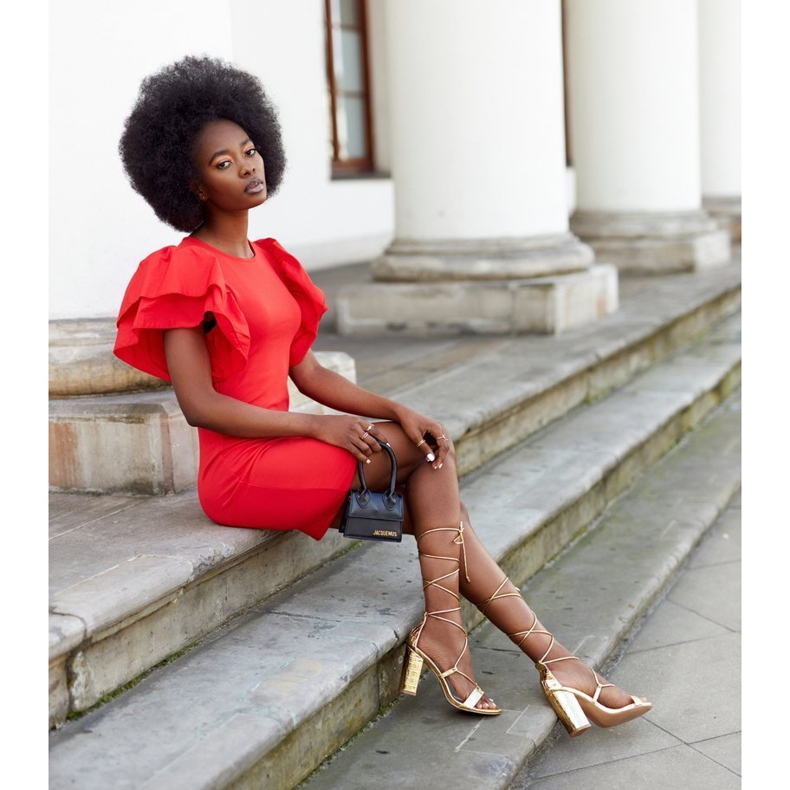 PS1 Sidotut sandaalit kultaisella Catwalk -baarilla kultainen 4