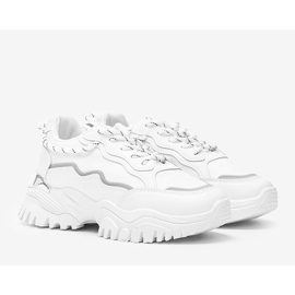 Valkoiset lenkkarit paksulla Desiare -pohjalla valkoinen 1