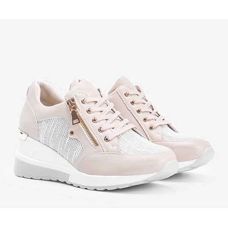 Beige kiiltävät lenkkarit Moment -kiilassa 1