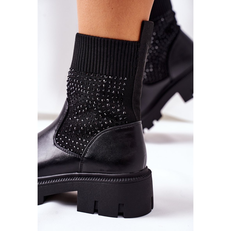 Mustat Xoxo -työntekijät, jotka on valmistettu joustavasta kankaasta, jossa on kuutiometriä 1