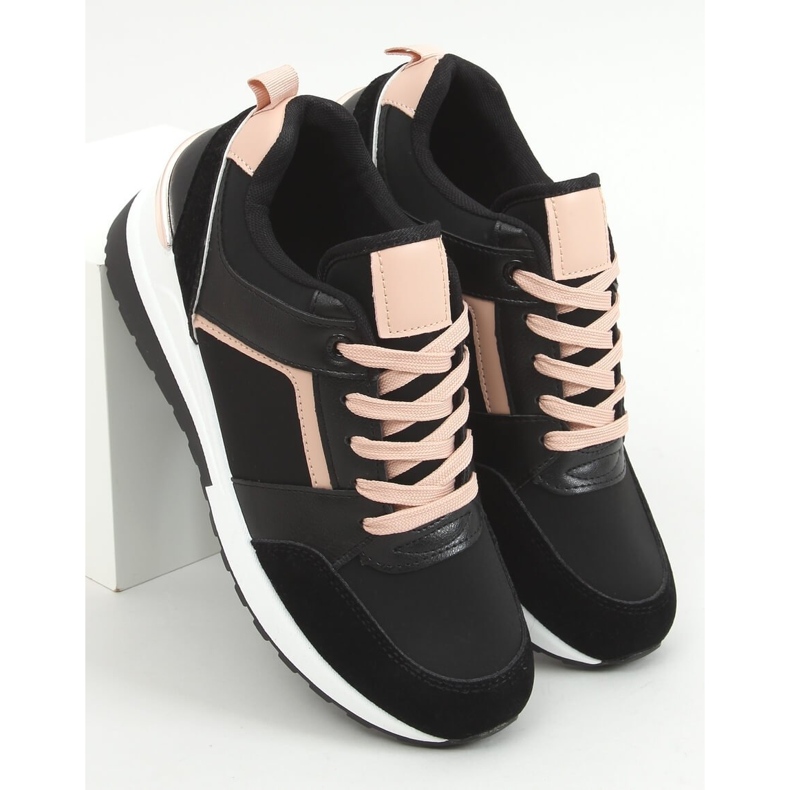 Musta P79 Musta kiilamaiset urheilukengät 1