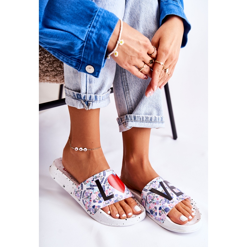 Naisten tossut Big Star Love White DD274A256 valkoinen 1