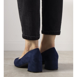 Tummansiniset pumput Floren -pylväässä sininen 1