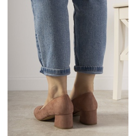 Vaaleanpunaiset pumput Always postissa vaaleanpunainen 2