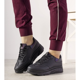 Mustat lenkkarit, joissa Kaori -heijastin 1