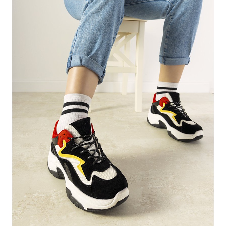 PA1 Mustat lenkkarit korkealla Monica -pohjalla 1