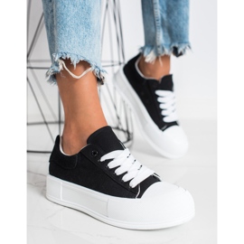 Goodin Klassiset lenkkarit alustalla musta 2