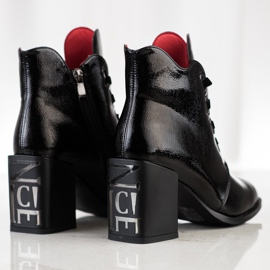 Filippo Lakatut saappaat postissa musta 1