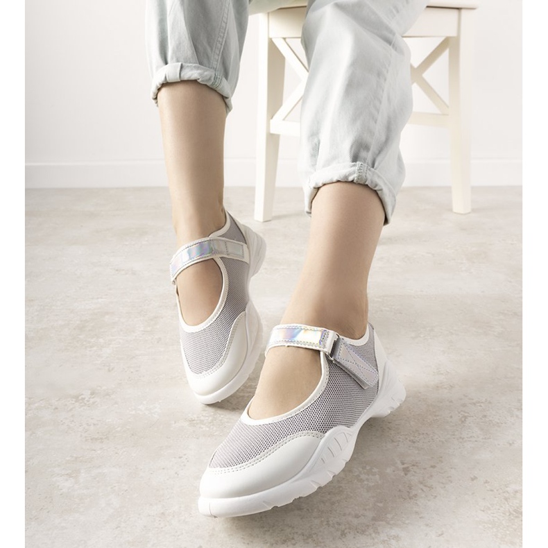 Harmaat ja valkoiset lenkkarit holografisella Melania -insertillä valkoinen 1