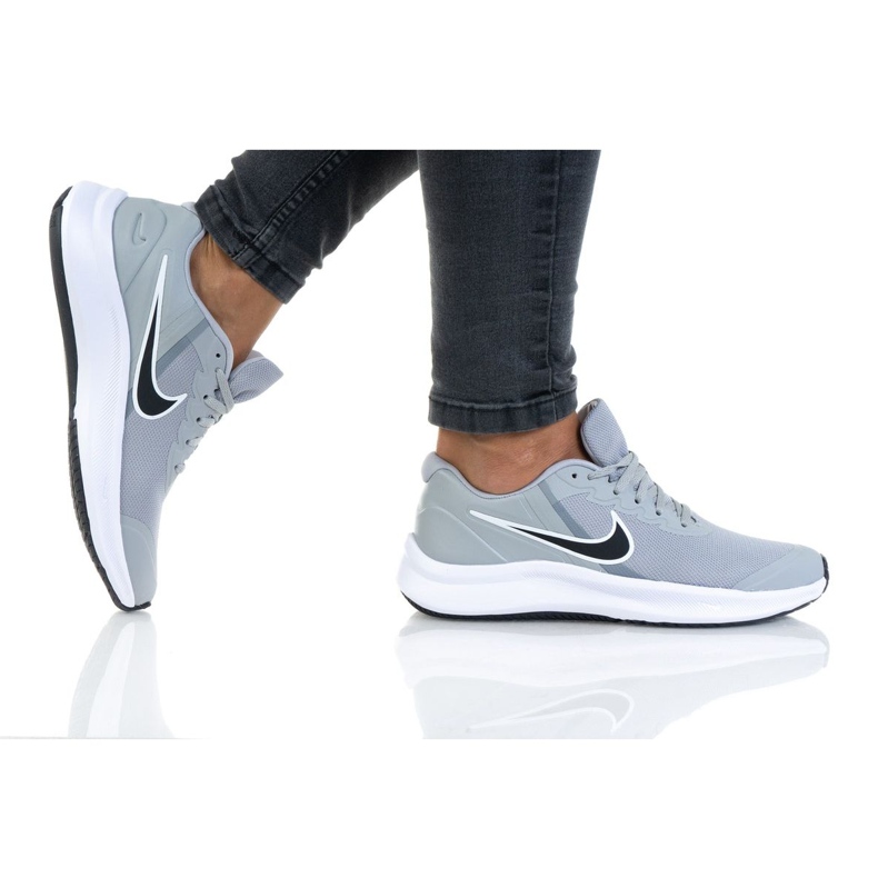Nike Star Runner 3 (GS) W DA2776-005 kengät harmaa 1