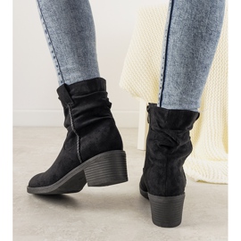 Mustat tikatut naisten konjakkikengät 1