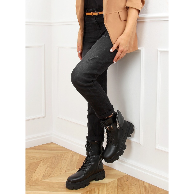 Musta Työntekijät kukkarolla 168-291 Musta 2