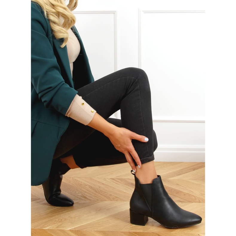 Mustat Chelsea-saappaat, mustat G-248 musta 2