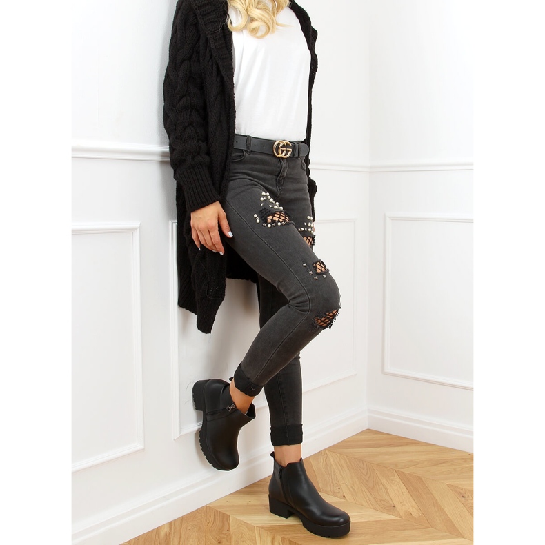 Mustat saappaat paksulla pohjalla 9B1053 Musta 2