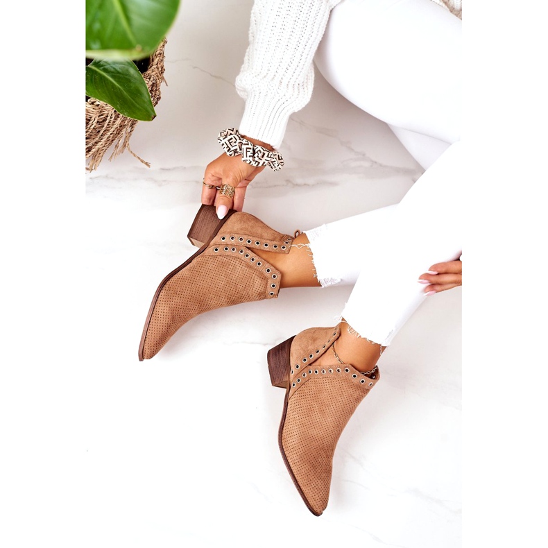 Avoimet saappaat, joissa on leikkaukset, Camel Western beige 1