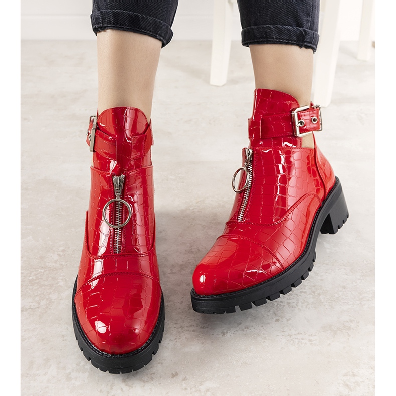 Punaiset saappaat Hadleyn krokotiilinahkakuviossa punainen 1