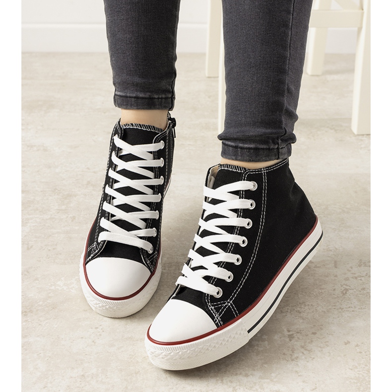 Mustat Mediana -nilkkurit 1