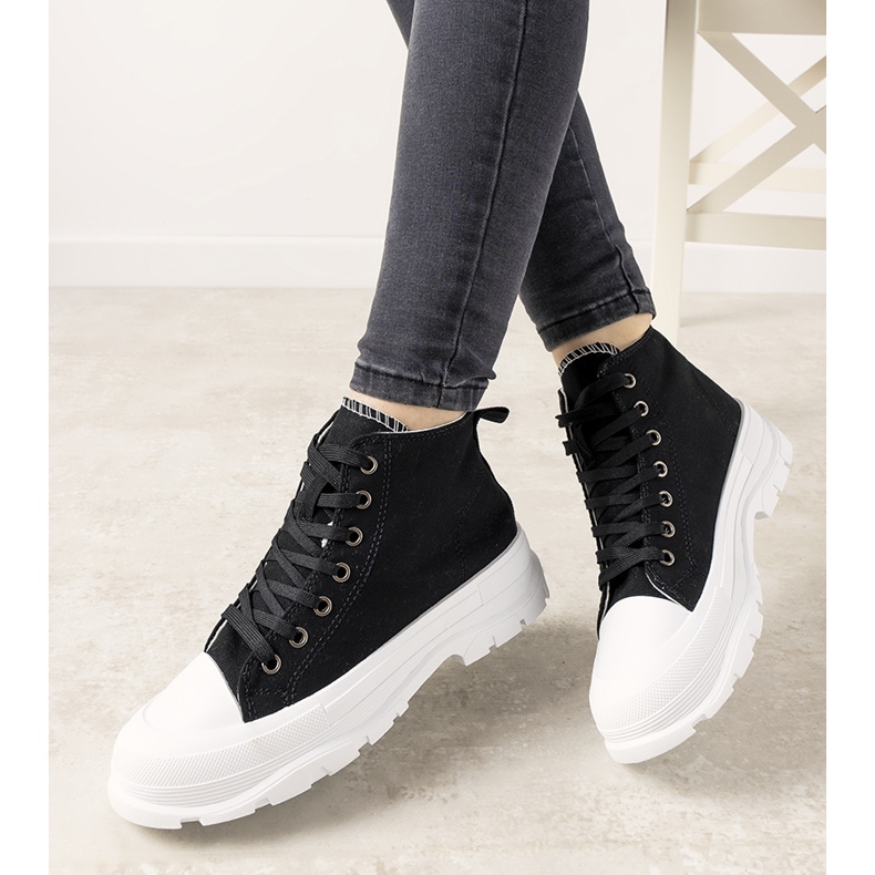 Sanabria mustat naisten lenkkarit 1