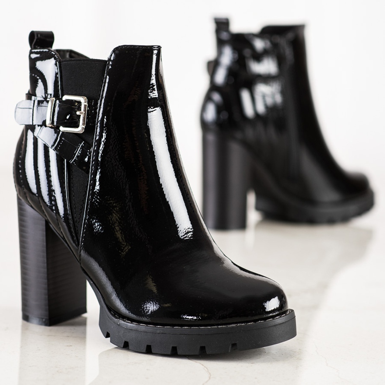 Erynn Korkeakorkoiset saappaat musta 1