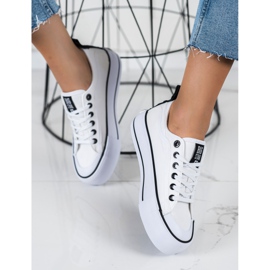 Naisten lenkkarit Big Star II274021 valkoinen 1