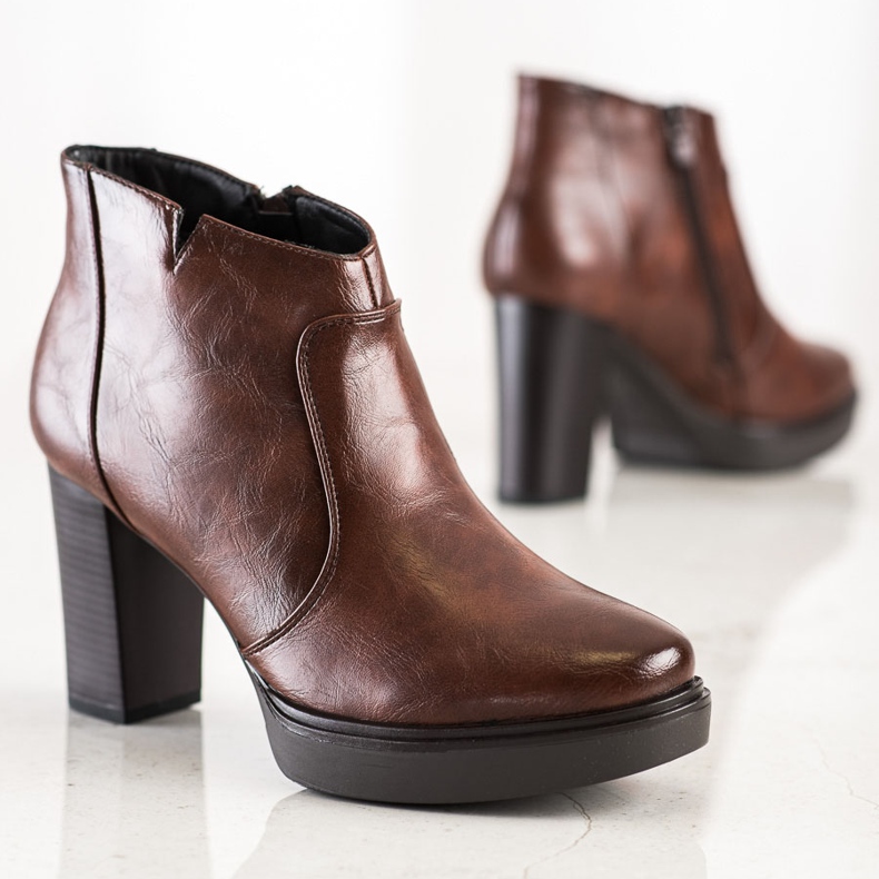 Sabatina Matalat saappaat lavalla ruskea 1