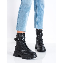 Erynn Työntekijät, joilla on mustat nastat 2