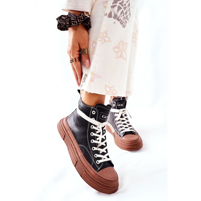 Naisten korkeat eristetyt lenkkarit GOE II2N4033 musta ruskea 1