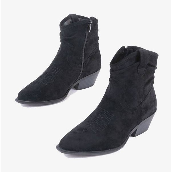 Mustat cowboy -saappaat Bowi Bowi -postissa 1