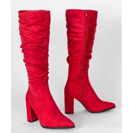 Punaiset saappaat korkealla Swing -pylväällä punainen 1