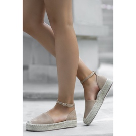 Beige espadrillit kesälavalla 1