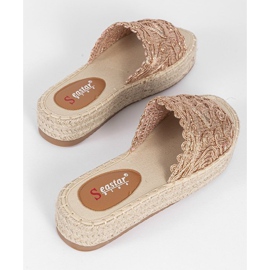 Vaaleanpunaiset tossut Sudden Draft -alustalla vaaleanpunainen 1