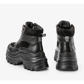 Mustat lenkkarit Big City Girl -alustalla 2