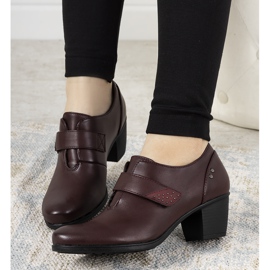 Maroon puhuu Biermannin viestistä punainen monivärinen 1