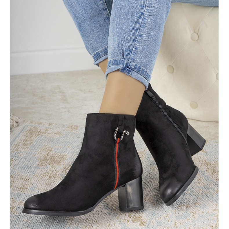 Mustat harmaat saappaat Montanolta 1