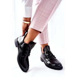 Lakatut kengät Sergio Leone lämmitetty PB262 musta 2