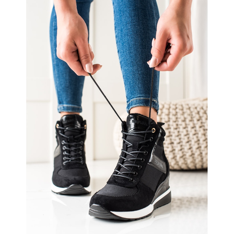 W. Potocki Tennarit Wedge Potockissa musta 2