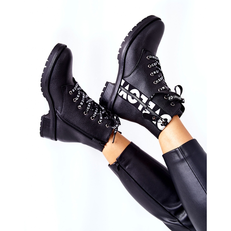 POTOCKI Nahkasaappaat mustalla Henri -vetoketjulla 2