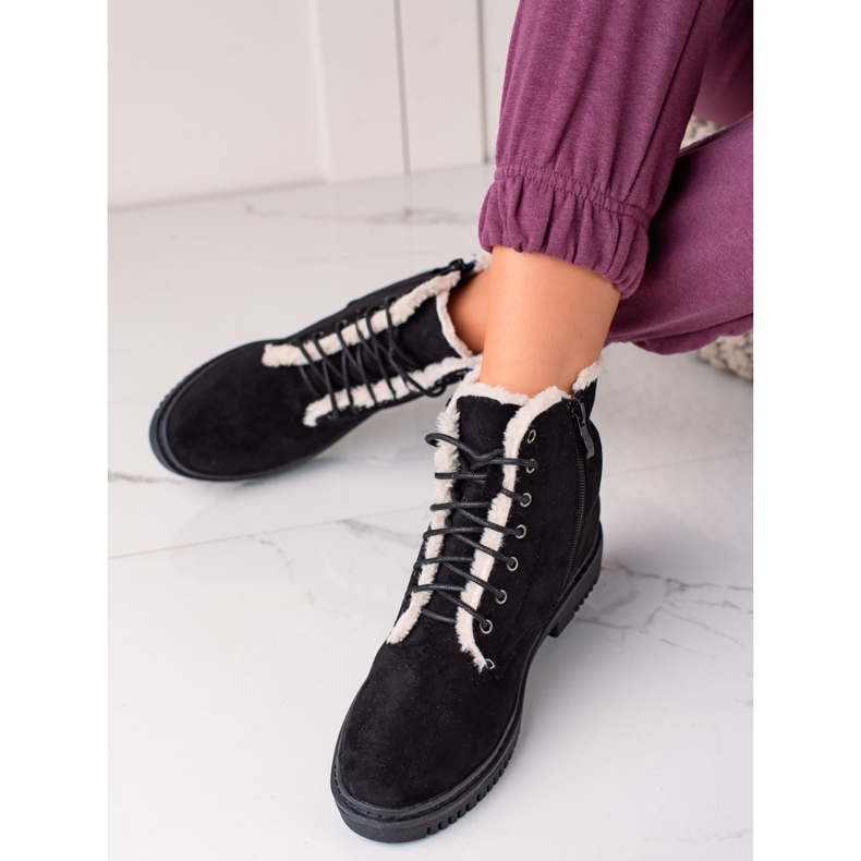 TRENDI Saappaat Trappers turkis päällä musta 2