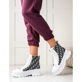 TRENDI Korkeavalkoiset muoti lenkkarit valkoinen musta 1