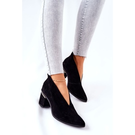 Nahkakengät korkokenkällä Laura Messi musta 2344 1