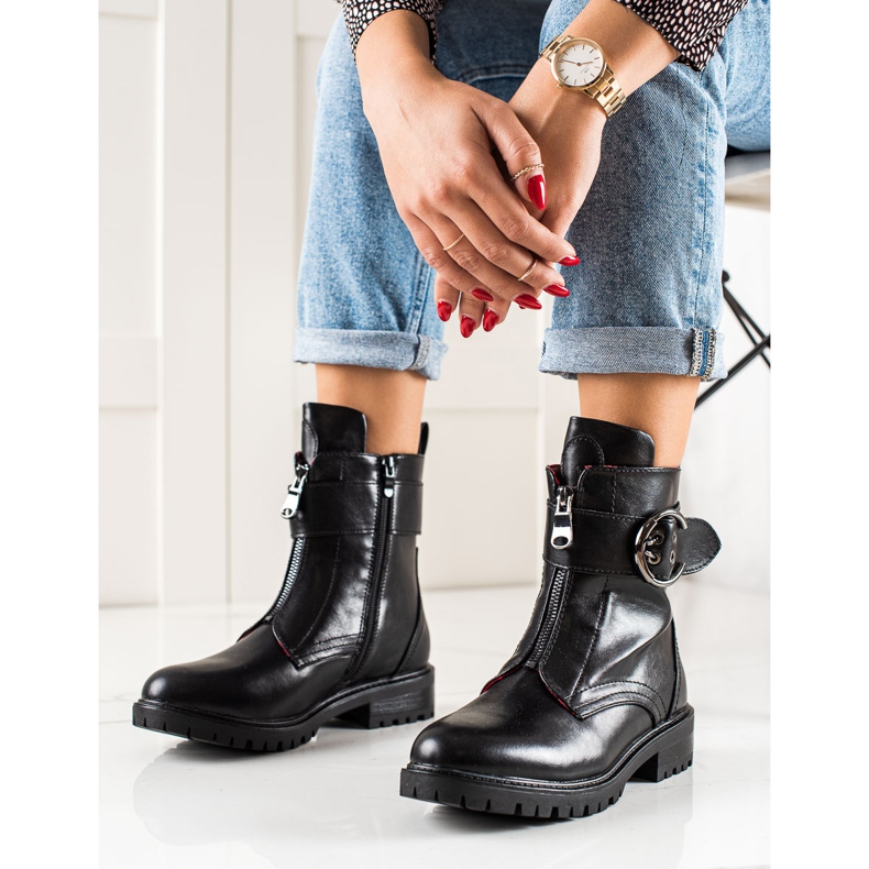 Erynn Mustia työntekijöitä soljella musta 1