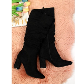 Saappaat eristetty, rypistynyt Vinceza W JAN42A musta 2