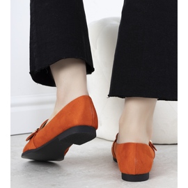 Oranssit mokkasiinit kultaisella Verreau -koristeella 2