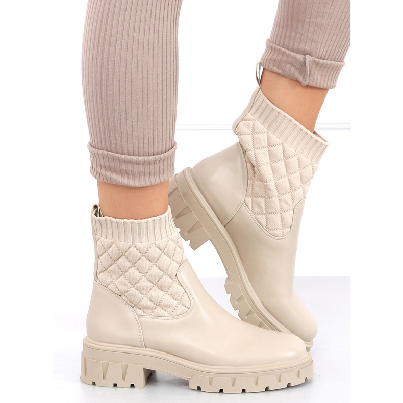 Saappaat, joissa tikattu yläosa Elin Beige 2