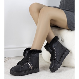 Bernal mustat talvikengät 1