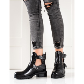 Bestelle Työntekijät soljen koristeella musta 2