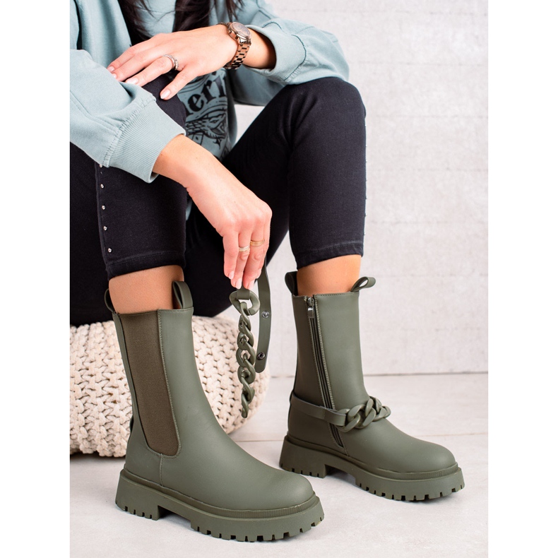 TRENDI Vihreät työntekijät koristeella 1