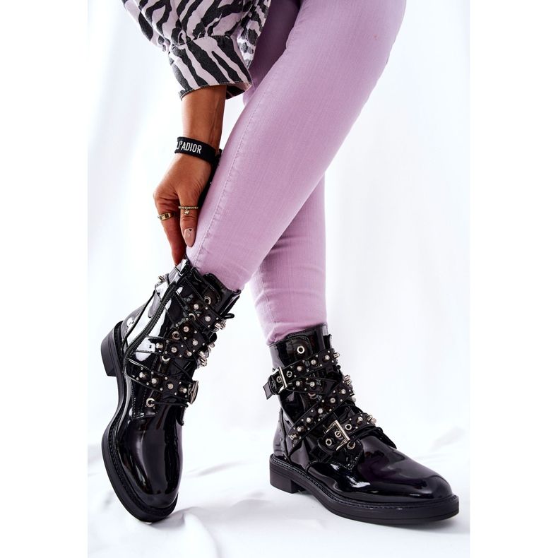 Lakatut saappaat mustilla Lorist -nauhoilla musta 2