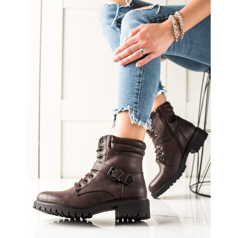 Anesia Paris Ruskeat työntekijät soljella 2