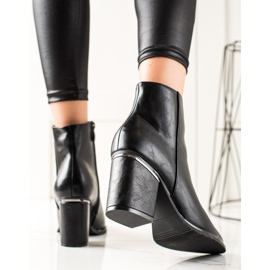 W. Potocki Saappaat Szpic Potockista musta 1